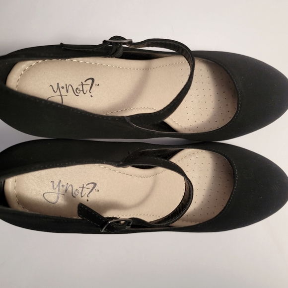 Y.Not Black Pumps - Picture 4 of 8
